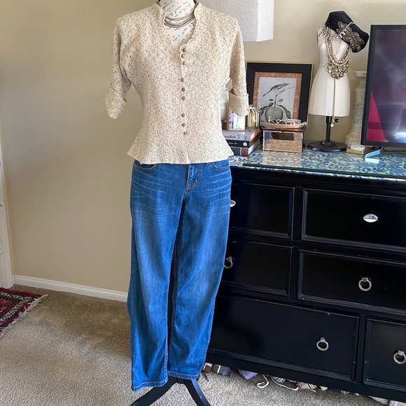 Level 99 Mid Rise Lily Roll-Up Crop Jean - Picture 10 of 11